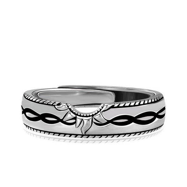Origsoul sunflower antique ring in silver with black engraved sunflower design and detailed edges