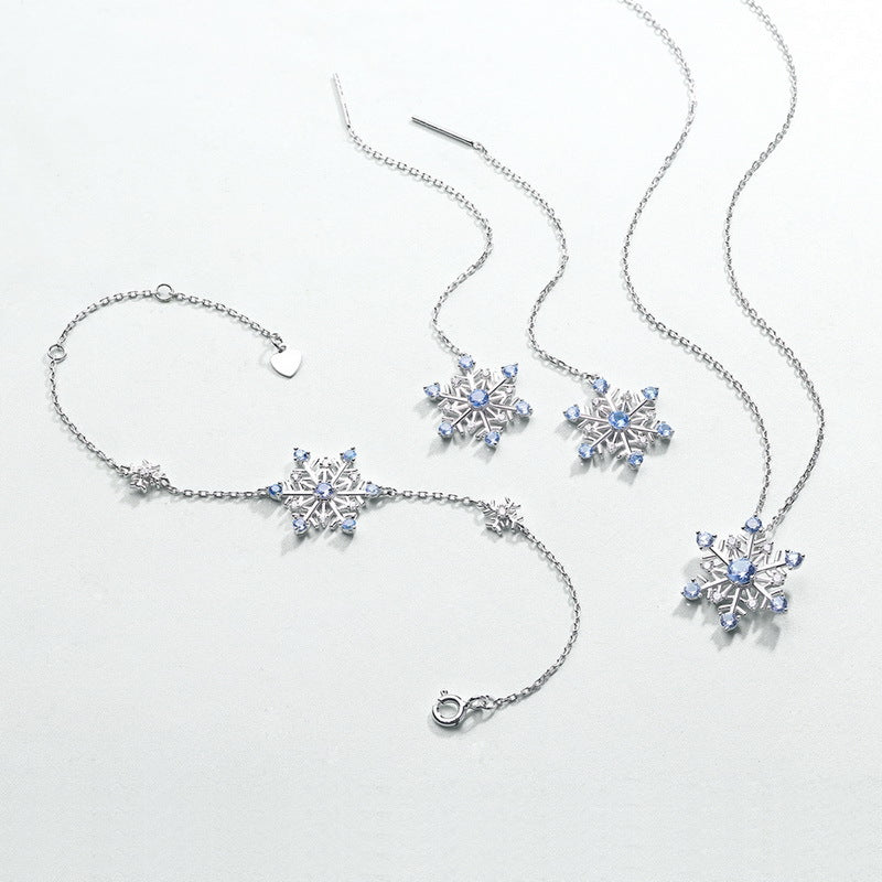 Snowflake Earrings in 925 Sterling Silver