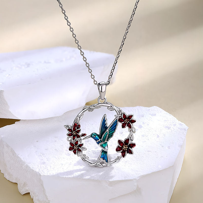 https://origsoul.com/products/hummingbird-floral-necklace-origsoul