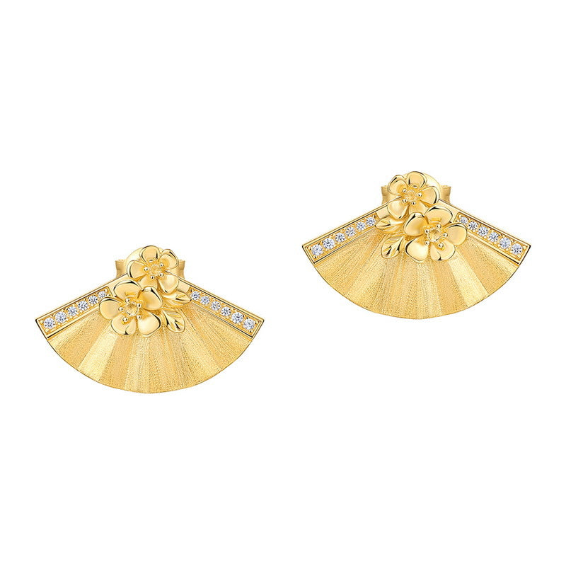 Origsoul gold floral fan-shaped earrings inspired by van cleef and arpels vintage alhambra necklace design